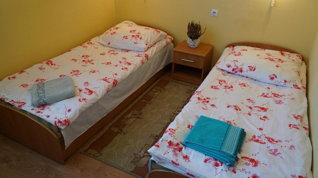 别尔斯克-比亚拉Bks Stal Olimp住宿加早餐旅馆 外观 照片